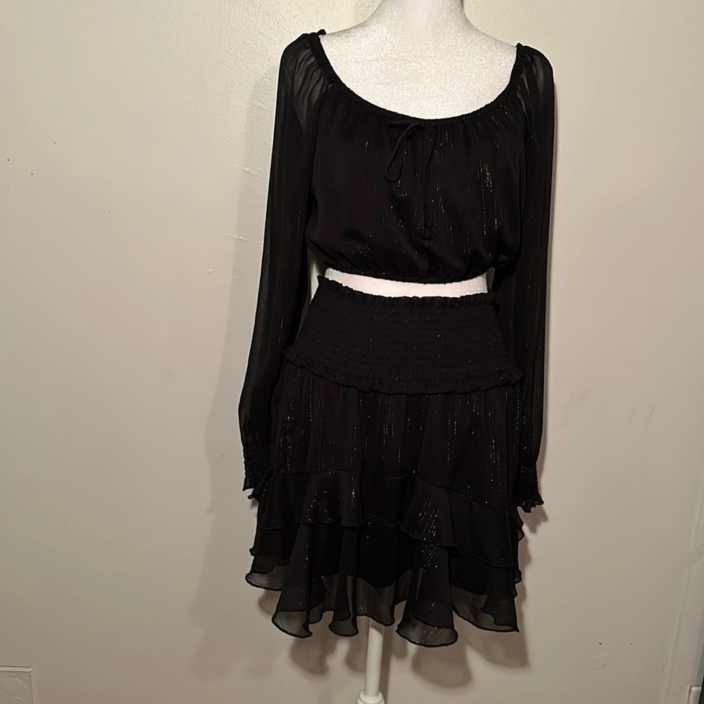City Studio 2pc Top and Skirt Set Size S.